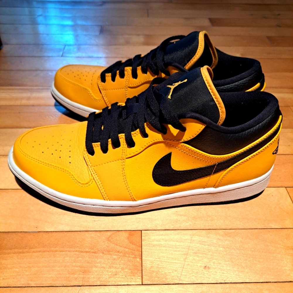 Jordan 1 Low size 11 Yellow